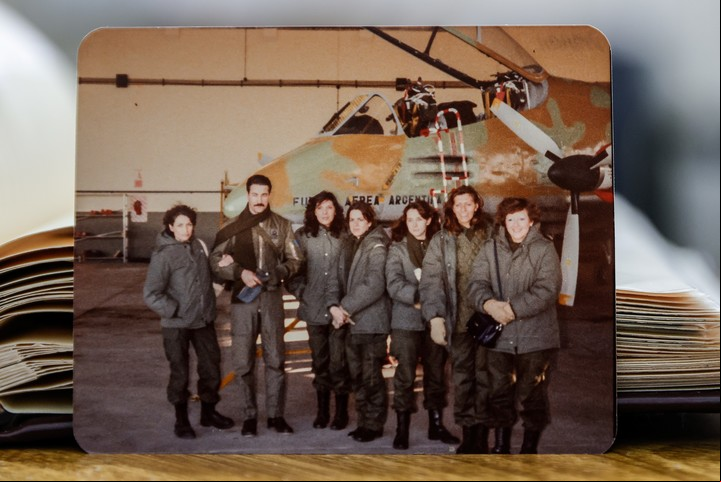 Algunas de las mujeres que participaron de la Guerra de Malvinas. Foto: EFE.