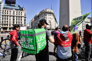 En 2021 mejoró la distribución del ingreso: la distancia entre el 10% más rico y el más pobre se redujo de 21 a 17 veces