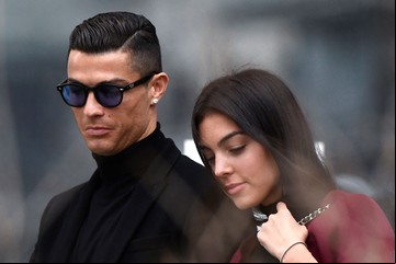 Georgina Rodríguez, pareja de Cristiano Ronaldo, compartió un conmovedor posteo sobre la maternidad tras la muerte de su bebé