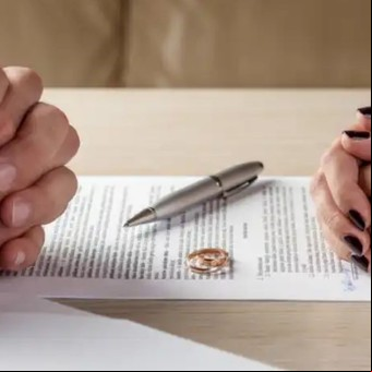 Divorcio: cómo se deben dividir los bienes y qué pasa con las deudas