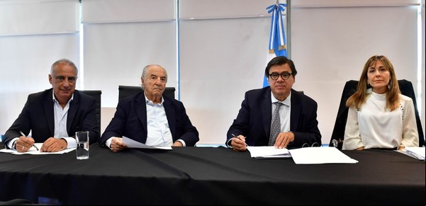 Paritarias 2022: el gremio de Comercio firmó un aumento del 59,5% y empuja el piso del resto