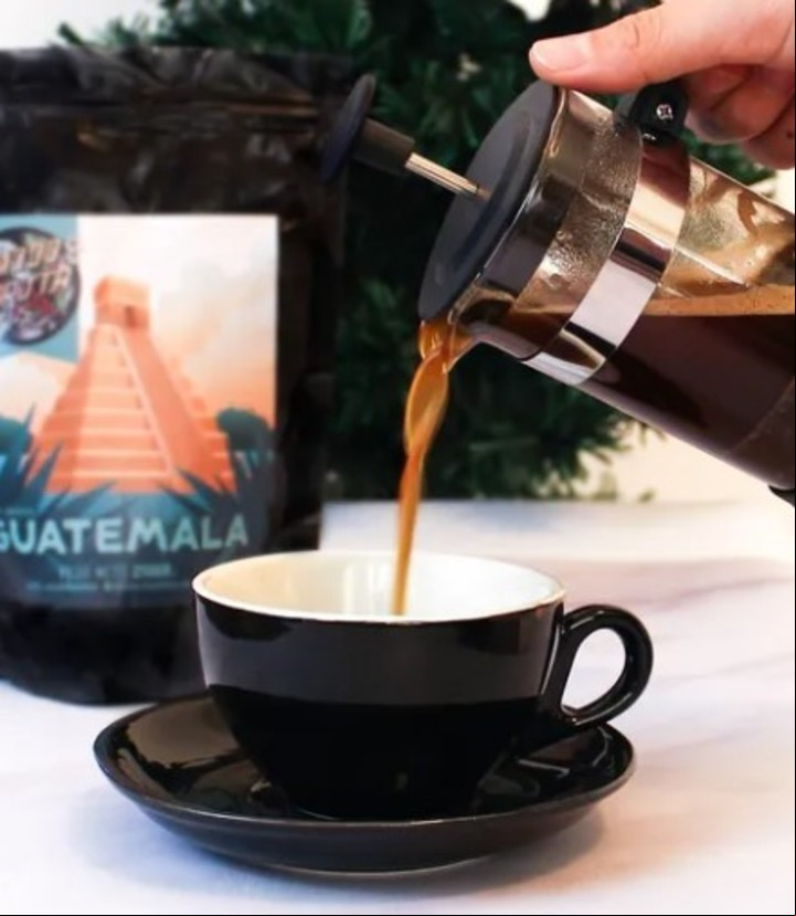 Existen modelos genéricos muy económicos de la prensa sa. IG: @modobarista