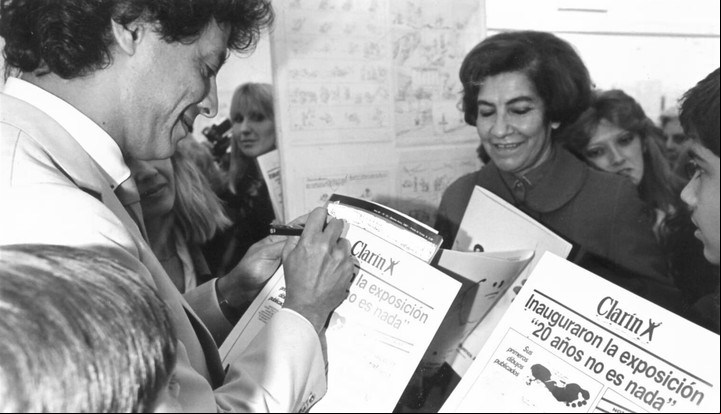 Caloi, que pasó por las páginas de Clarín, inaugura su restroectiva "20 años no es nada" en el entonces Centro Cultural de la Ciudad de Buenos Aires en el paseo de la Recoleta. Foto Archivo Clarín