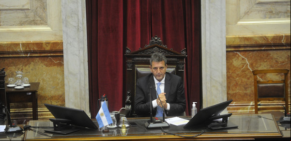 Tenso cruce entre Sergio Massa y Fernando Iglesias: "¡¡Cállese la boca, diputado!!"