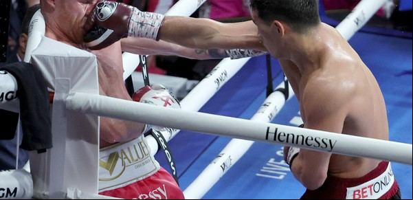 De la "ajustada" caída de Canelo ante Bivol al fallo contra Peralta: la apreciación en el boxeo (y los intereses)