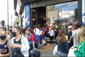 Las 7 claves para comprar en la avenida Avellaneda: cómo llegar, dónde están los mejores locales y en qué horario conviene ir