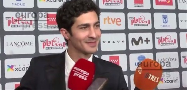 "Si la defino la limito": el video del Chino Darín hablando de Úrsula Corberó que se volvió viral