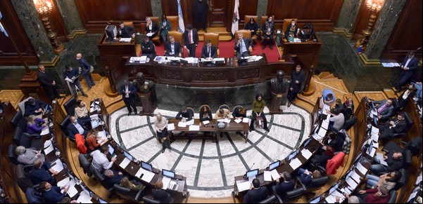 Por unanimidad, la Legislatura porteña bajó un impuesto para jóvenes