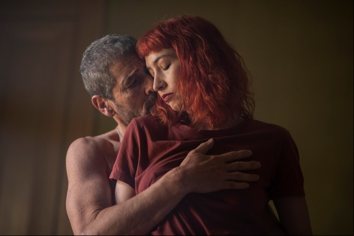 Germán Palacios y Sofía Gala Castiglione quieren huir, pero les costará bastante. Foto prensa