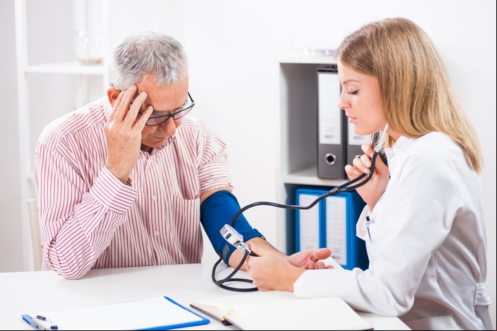 Siempre es importante consultar al médico en caso de hipertensión.