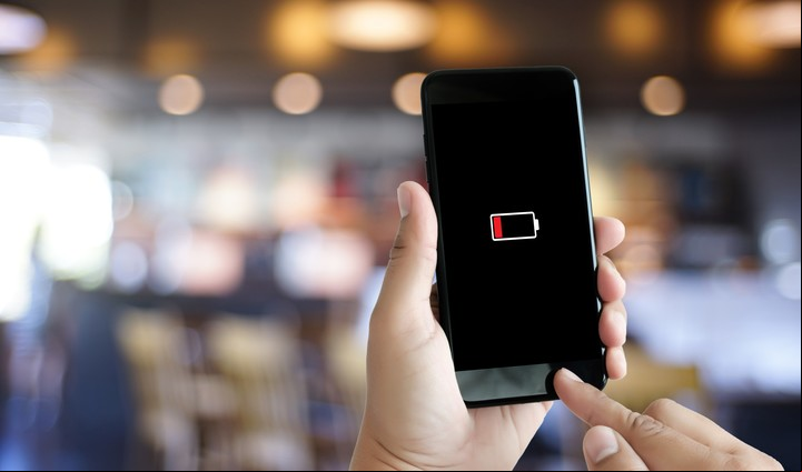 Batería del celular. Foto: Shutterstock