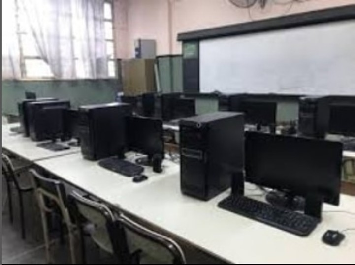 Un laboratorio informático del Colegio Chacabuco.