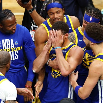 Golden State Warriors no falló: con un Curry implacable, venció a Boston Celtics y ganó la NBA por cuarta vez desde 2015