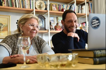 Elisa Carrió busca prohibir viajes como los que hace Javier Milei
al exterior 
