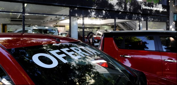 Otro cambio en los registros automotores: eliminan el requisito de libre deuda para transferir autos usados