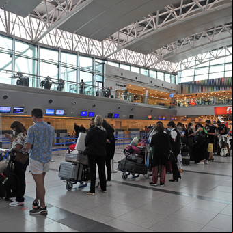 Los vuelos internacionales no se recuperan: en junio despegaron la mitad de los aviones que en 2019