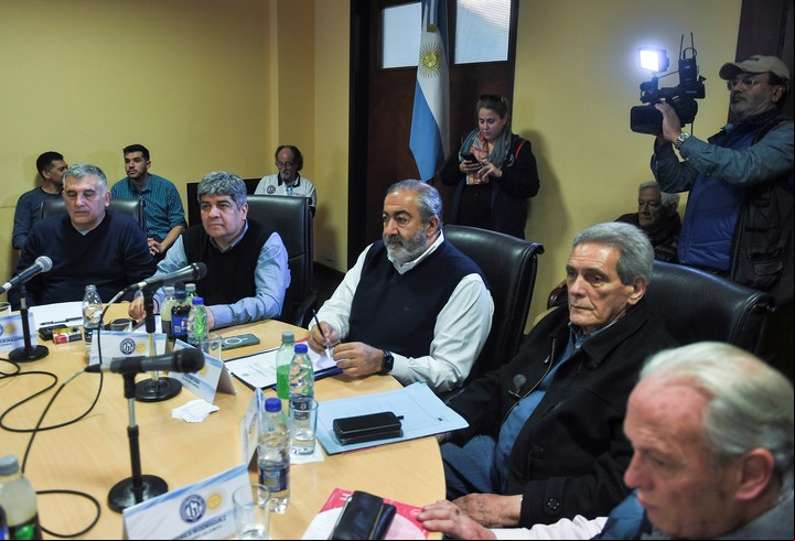 Alarma en la conducción de la CGT por el recorte de fondo a las obras sociales sindicales.