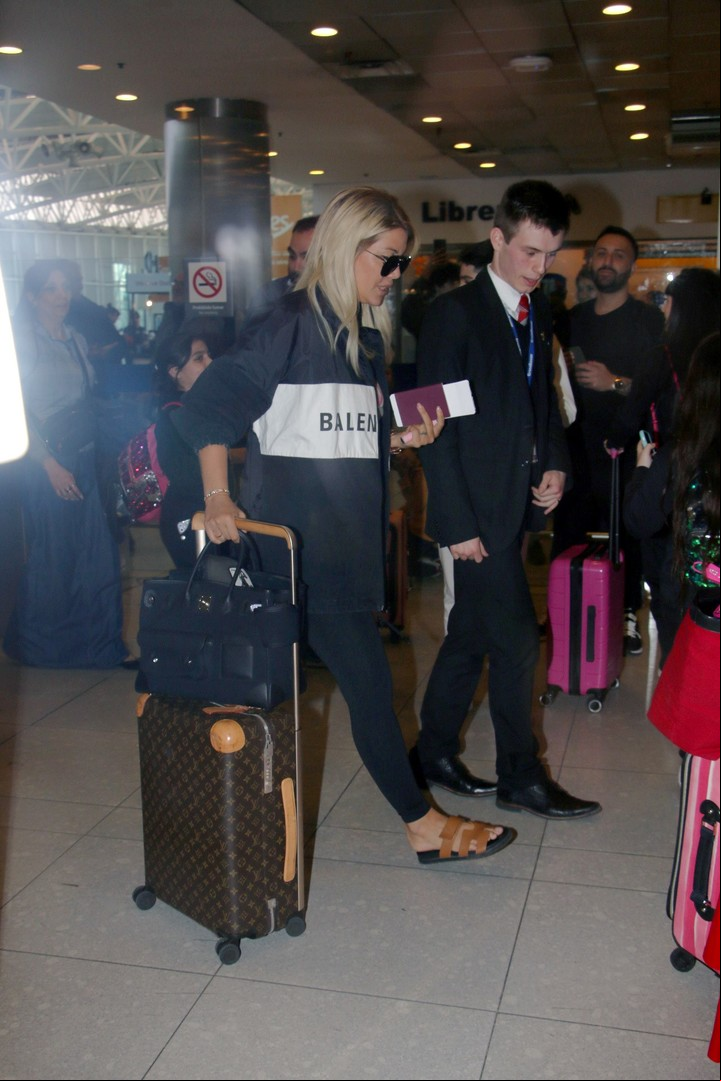 Wanda fue acompañada por una persona del aeropuerto hasta el preembarque. Foto: Movilpress