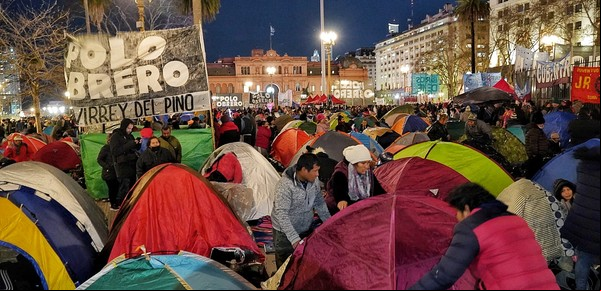Los piqueteros duros profundizan su plan de lucha y arman nuevas marchas, cortes y otro acampe en Plaza de Mayo