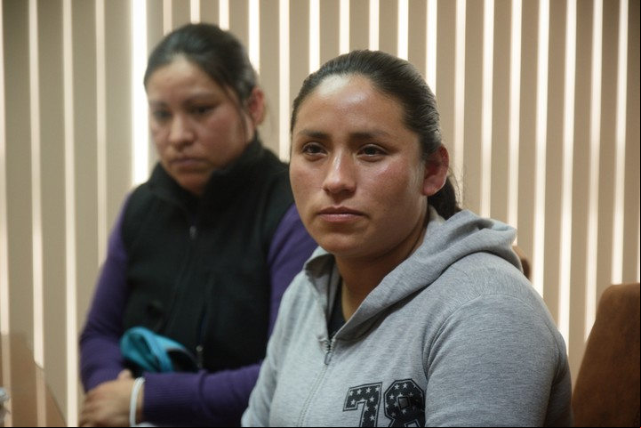 Yoselin asegura que vio algo "raro" en la enfermera que se llevó a su bebé, antes de que falleciera. Foto: Javier Cortez