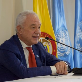 "No se nutren correctamente": La fuerte advertencia de un experto por el crecimiento del hambre y la obesidad
