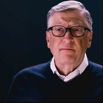 Bill Gates dijo qué piensa sobre ChatGPT: "La inteligencia artificial cambiará el mercado laboral"