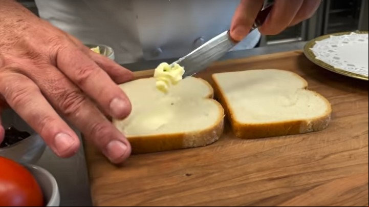 Jam pennies, el sandwich de mermelada que comía la reina Isabel II.