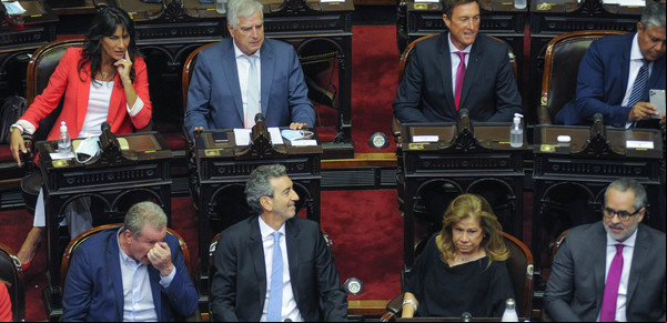 Diputados: los K no consiguen seducir a los bloques del "medio" y peligra todo el temario de extraordinarias