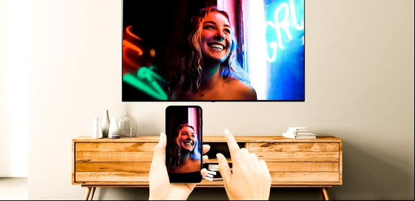 Cómo compartir la pantalla del celular en el televisor: todos los métodos