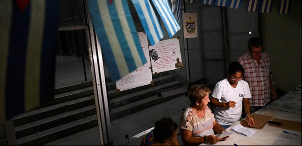 Cuba aprueba un histórico "Código de Familia" que habilita el matrimonio y adopción igualitarios