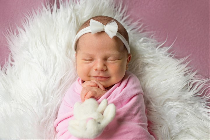 Nombres de nena originales. Para niñas originales. Foto ilustración Shutterstock.