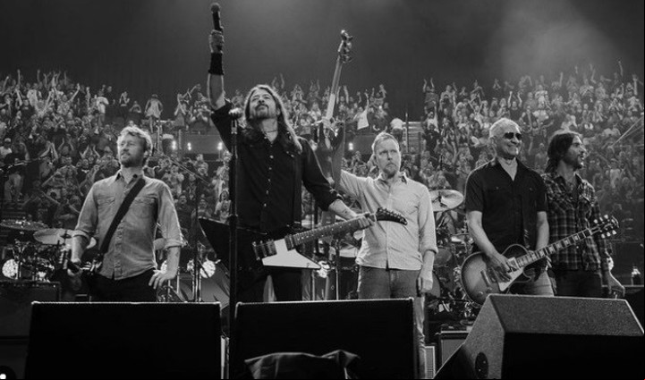 El Homenaje a Taylor Hawkins en Los Angeles contó con Foo Fighters, Miley Cyrus, Pink, Shane Hawkins y más. Foto: IG