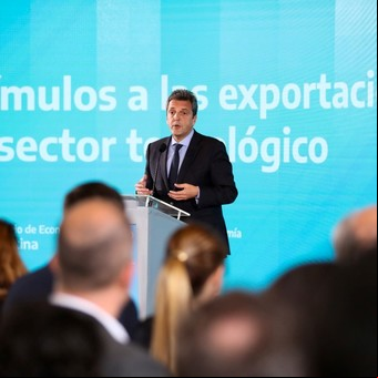 "Dólar tecno": con beneficios impositivos Massa busca US$ 10.000 millones de exportaciones en 2023
