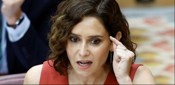 Isabel Díaz Ayuso eligió no responderle  a la portavoz Gabriela Cerruti