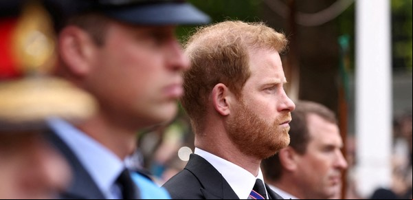 "Micrófonos ocultos, escuchas y coimas": Desde el príncipe Harry hasta Elton John llevan a la justicia a The Daily Mail