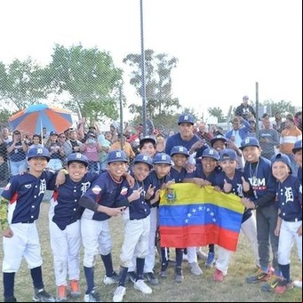 El béisbol en Argentina y el secreto de su crecimiento: uno de cada tres chicos de las categorías menores son venezolanos