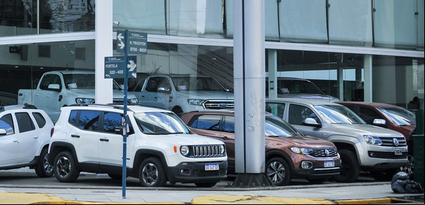Con precios congelados y algunas rebajas: cuánto cuesta comprar un auto usado en marzo