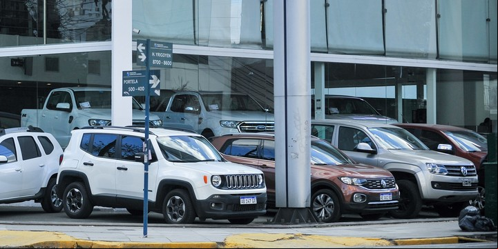 La venta de 0 km en enero venía cayendo un 38% respecto del año pasado.