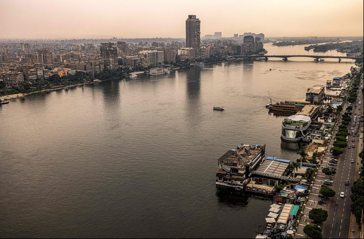 El Nilo, entre la capital de Egipto, El Cairo, y la ciudad de melliza de Guiza. Foto: AFP