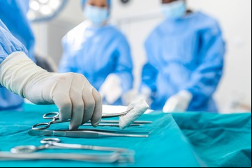 Un joven de 20 años fue llevado a un hospital, le aplicaron anestesia y al despertar era una mujer