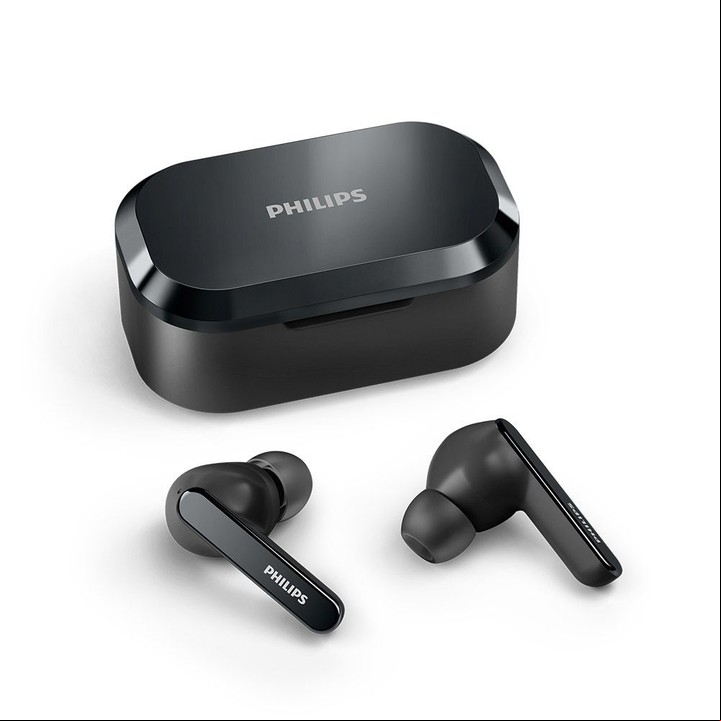 Philips TAT5506BK. Con cuatro micrófonos, dos para hablar y dos para la cancelación activa de ruido.