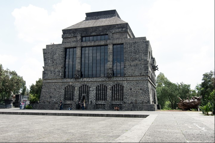 Exterior del Museo Anahuacalli Museum, creado por Diego Rivera. Foto Shutterstock