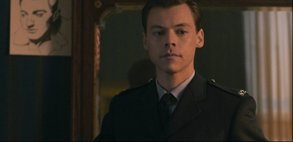 Harry Styles en Mi policía está entre dos amores