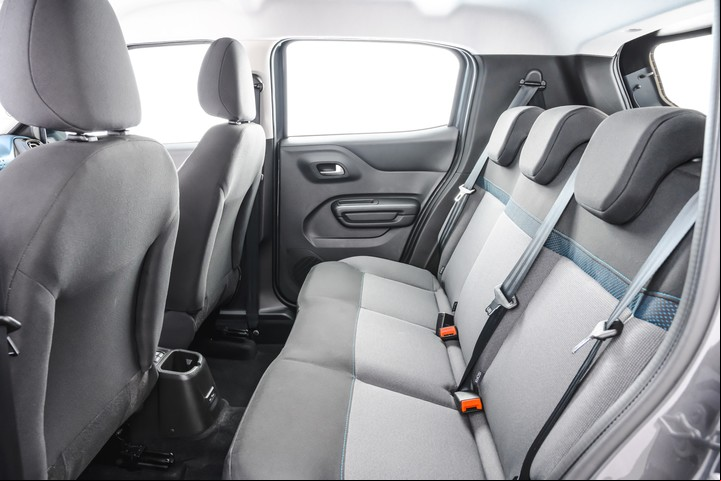 El espacio en plazas traseras es uno de los grandes atributos del CItroën C3.