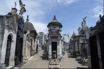 Ángeles de piedra