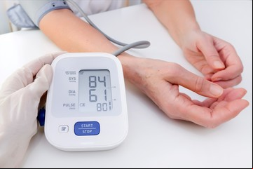 ¿Qué hierba es buena para regular la presión arterial?