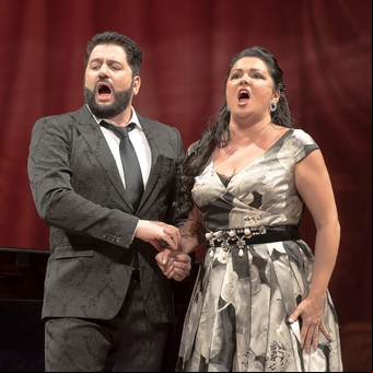 Anna Netrebko, una diva que se paseó cómoda por el Colón