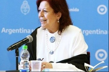 Diáspora de Gabinete: María Cristina Perceval deja su cargo como segunda de Ayelén Mazzina en el Ministerio de las Mujeres