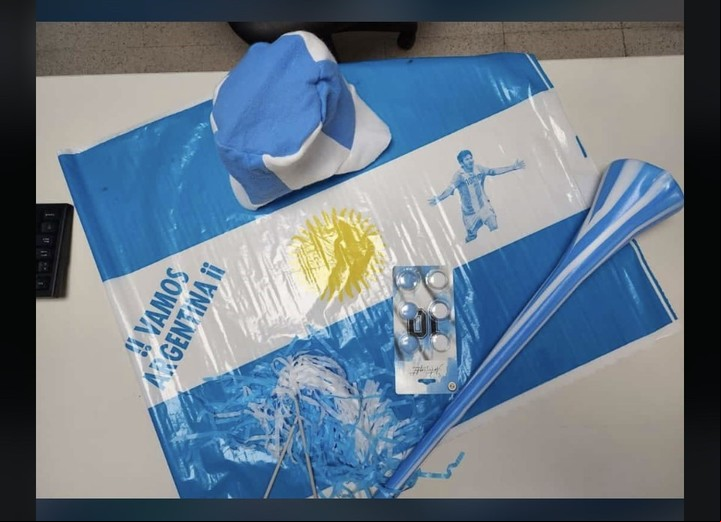 El kit del festejo mundialista del PAMI