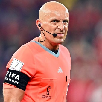El polaco Szymon Marciniak será el árbitro de la final del Mundial: ya dirigió a la Argentina y tuvo una polémica